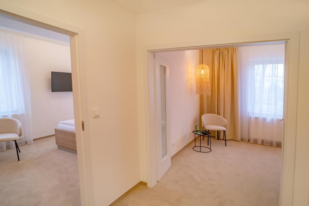 Hotel U Kaplicky Pisek  Ngoại thất bức ảnh