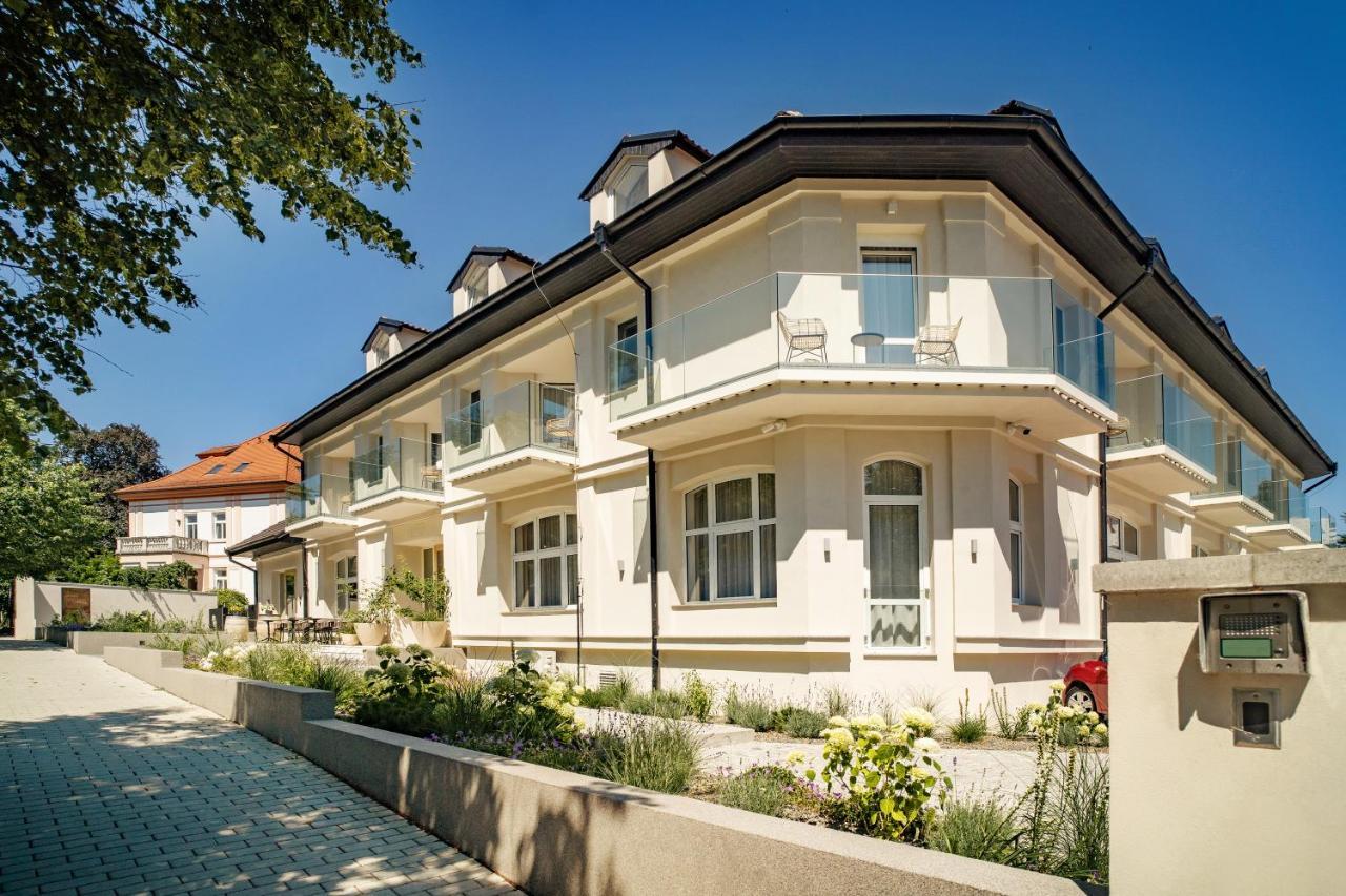 Hotel U Kaplicky Pisek  Ngoại thất bức ảnh