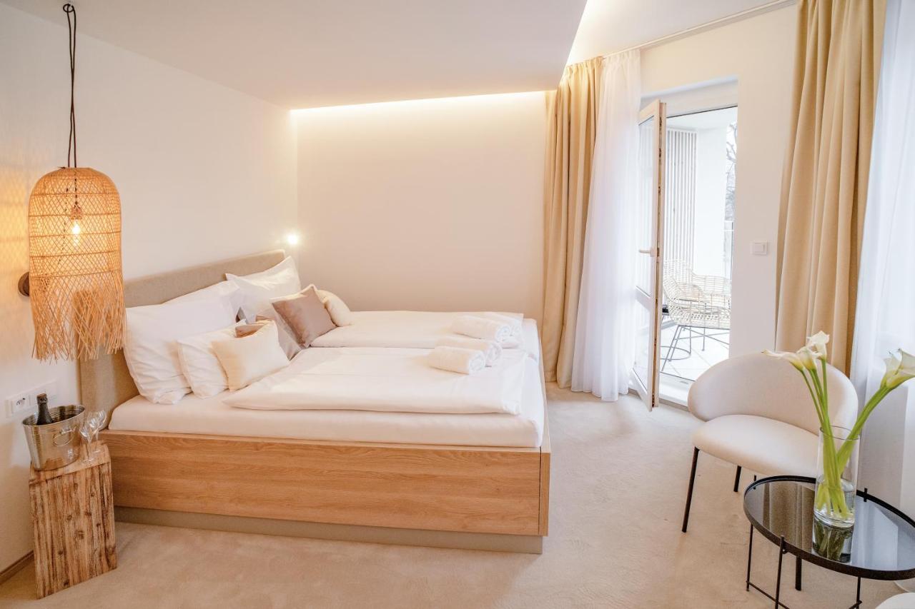 Hotel U Kaplicky Pisek  Ngoại thất bức ảnh