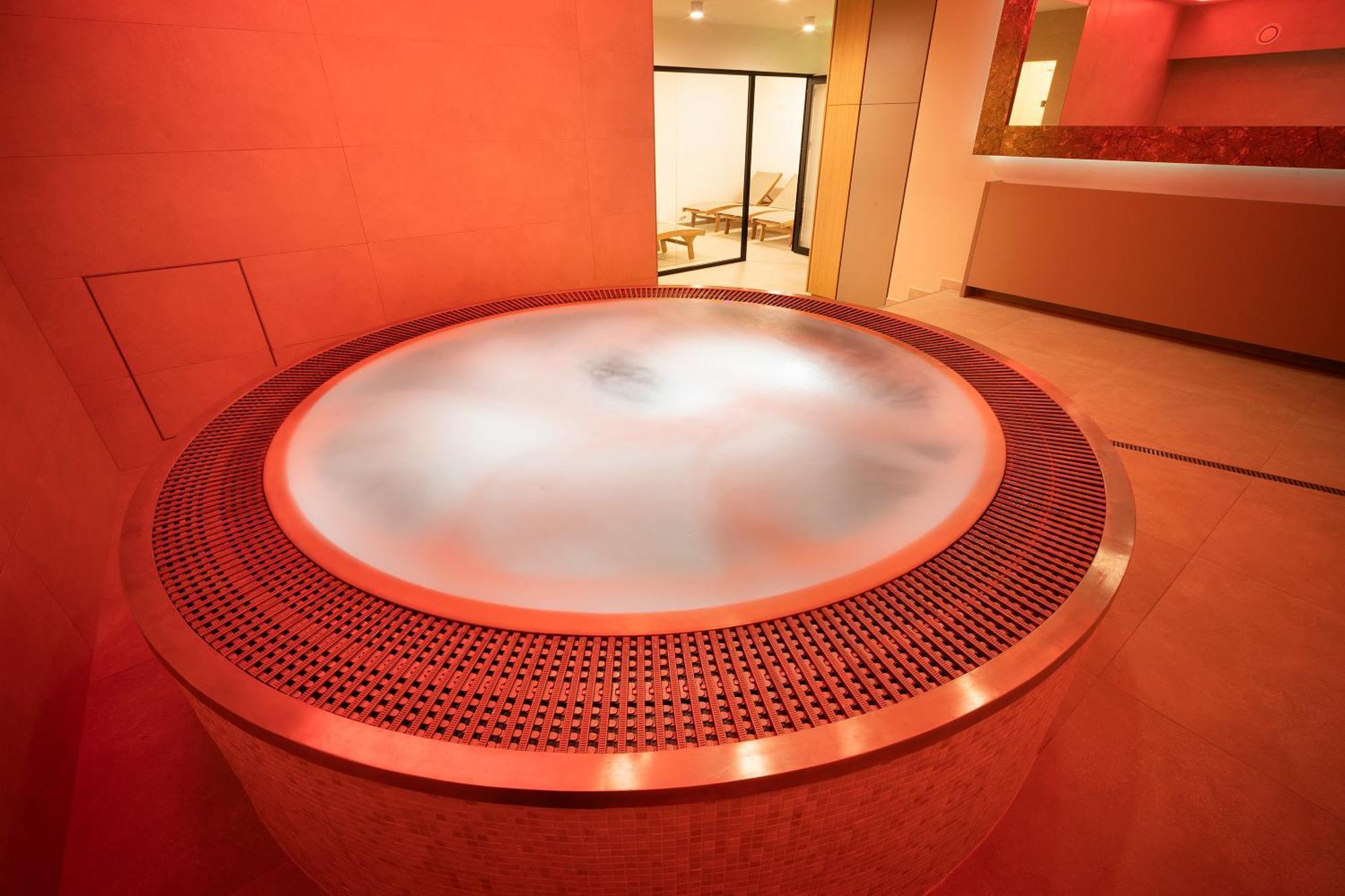 Hotel U Kaplicky Pisek  Ngoại thất bức ảnh